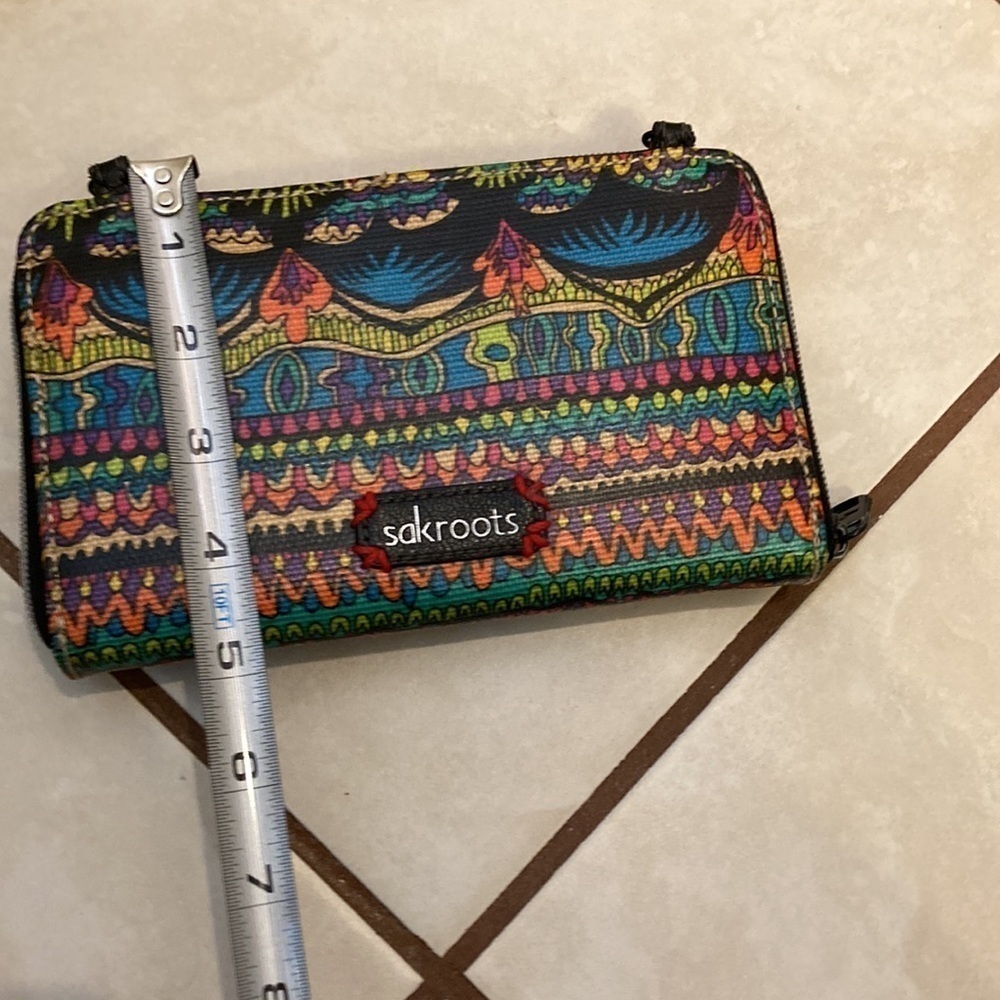 Sakroots Wallet - Picture 11 of 12